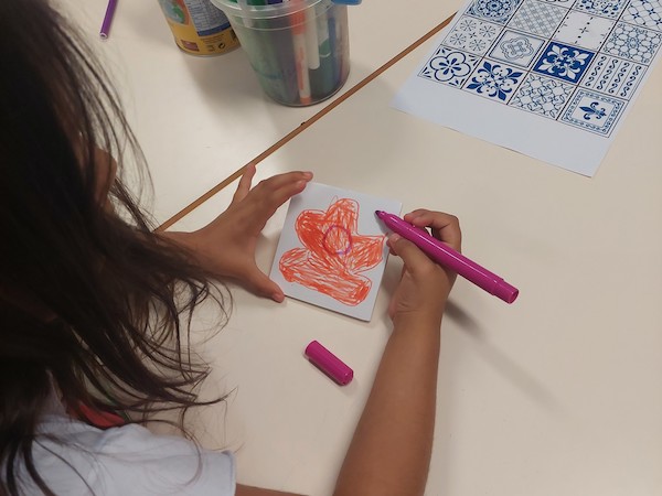 Atividade 1 e 2 - Decoração de um azulejo na Escola Básica da Torrinha